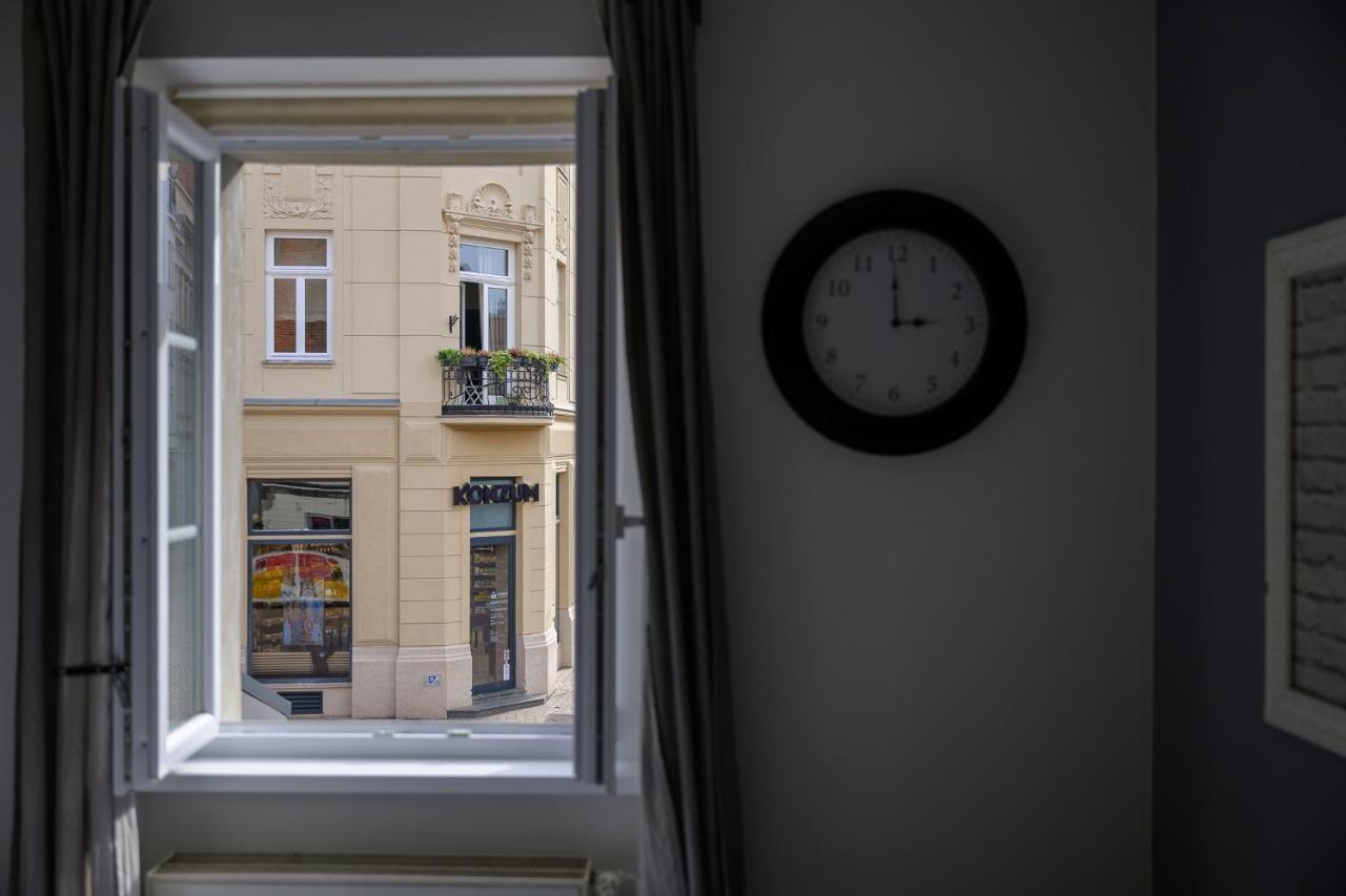 Euro Square Studios Zagreb Exterior photo